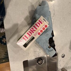 Denim Wildride Toddler Carrier nwt